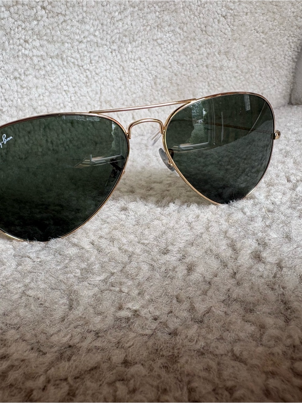 Ray-Ban Men’s Gold Frame Sunglasses with dark green lenses